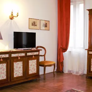 Salute Apartment