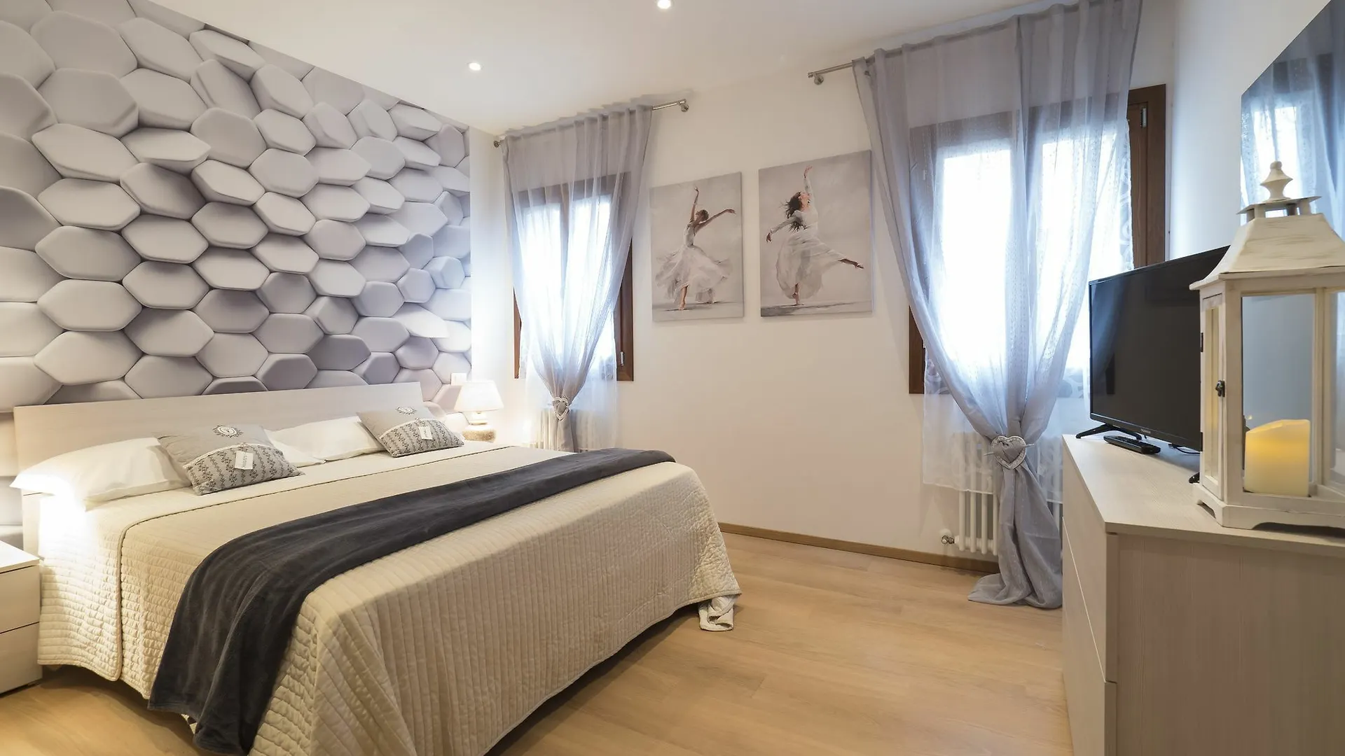 Apartment Maison Chanel Venice